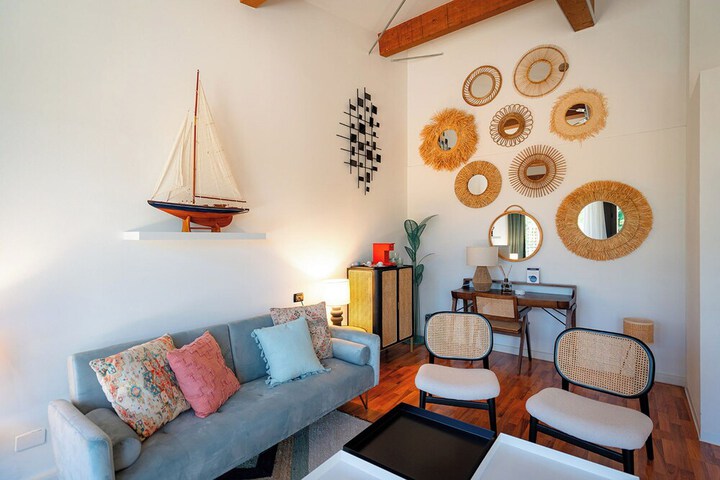 Room 10 of 22
