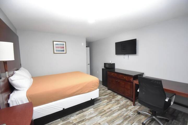 Room 3 of 5