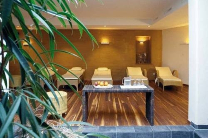 General 2 of 27