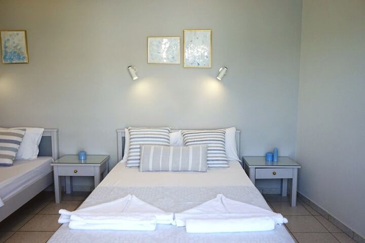 Room 30 of 74