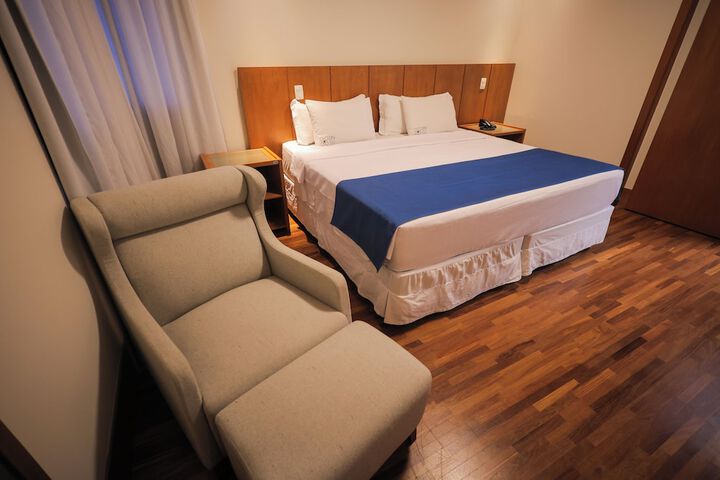 Room 18 of 43