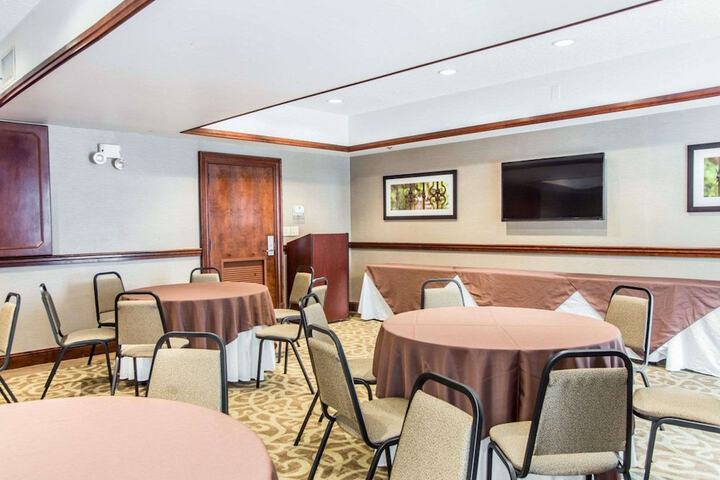 Meeting facility