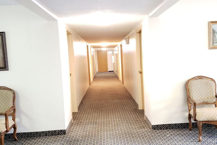 Ballroom/Hall 36 of 49