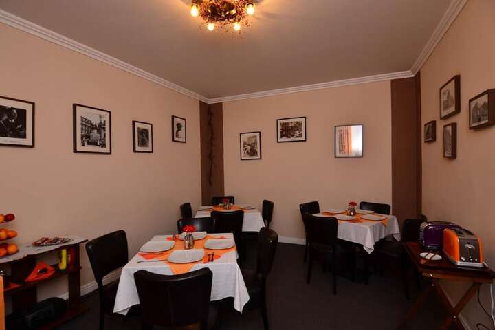 Dining 42 of 54