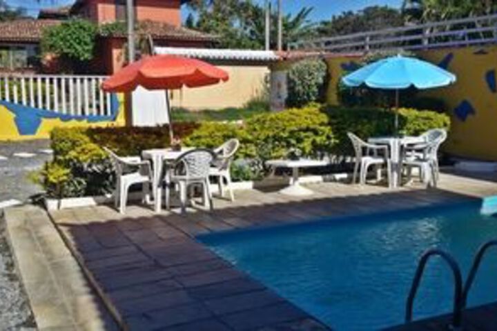 Pool 18 of 25