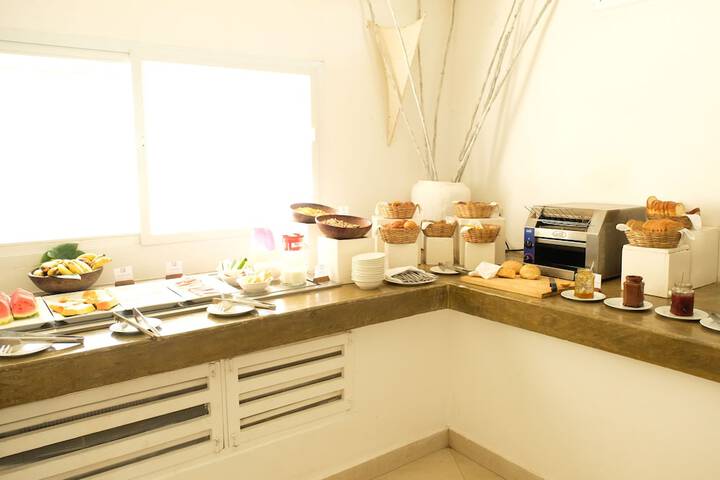 Breakfast/Coffee Service 57 of 111