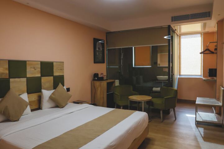 Room 37 of 120