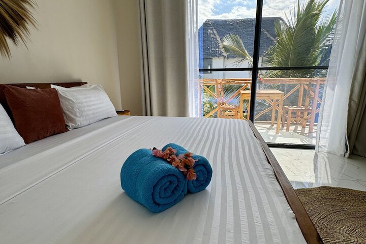 Room 12 of 63