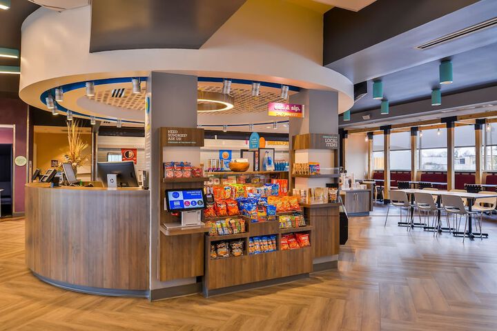 Snack bar