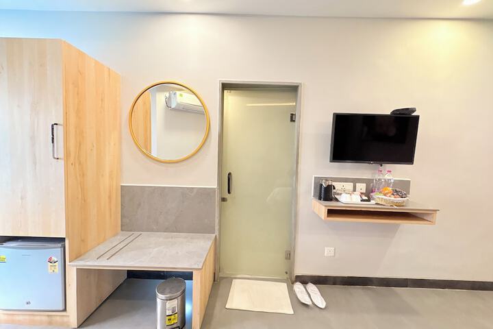 Room 15 of 154