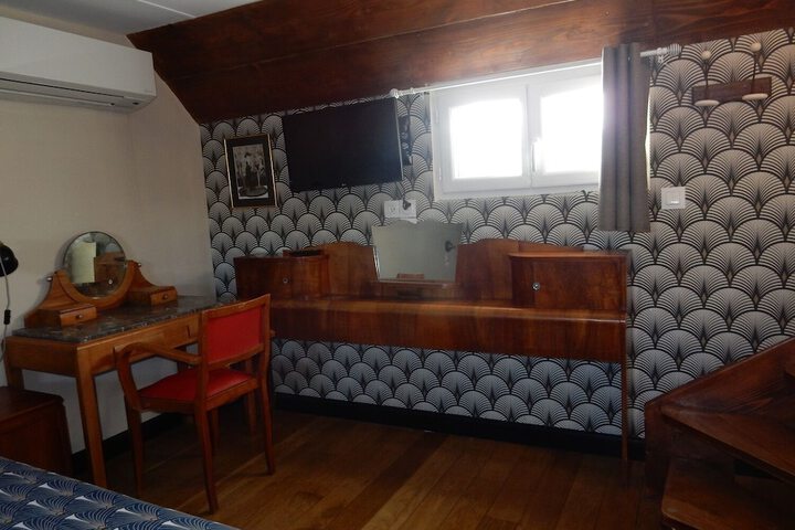 Room 56 of 122