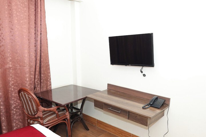 Room 11 of 61