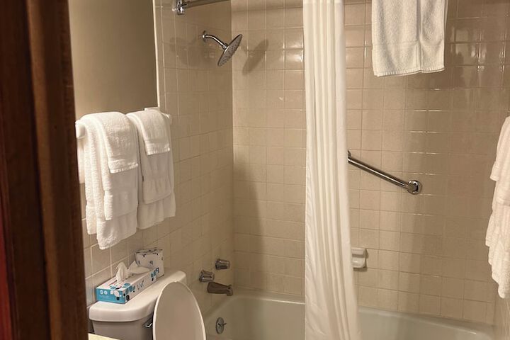 Room 127 of 180