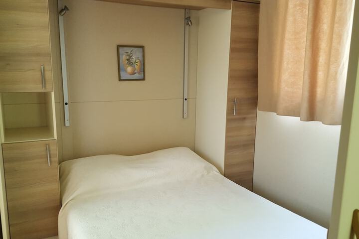 Room 3 of 11