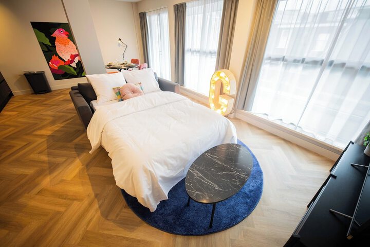 Room 203 of 215