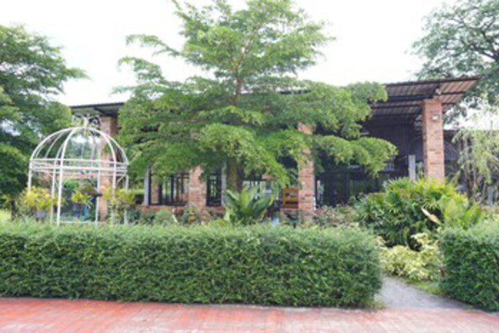 Hotel 7 of 35
