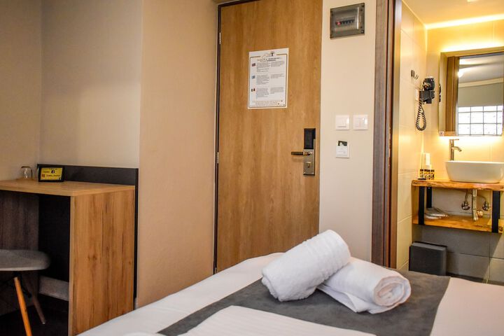 Room 20 of 61