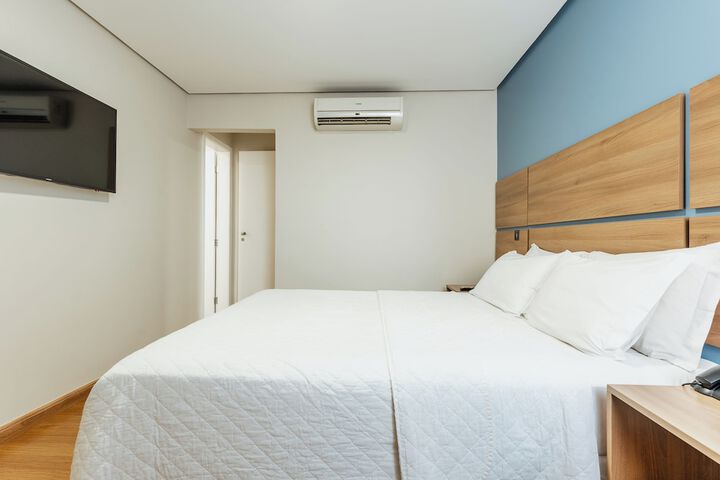 Room 15 of 81