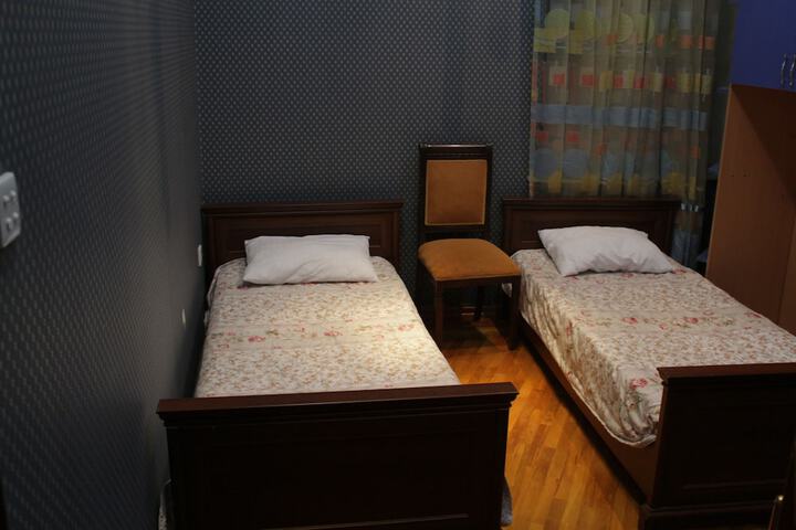 Room 15 of 36