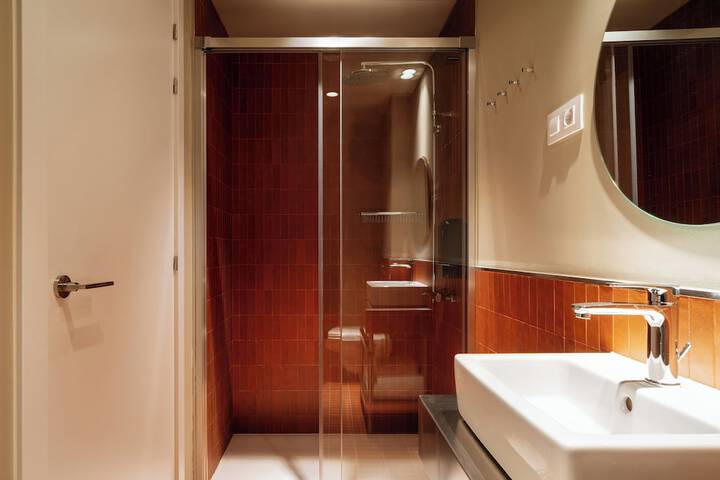 Room 46 of 58