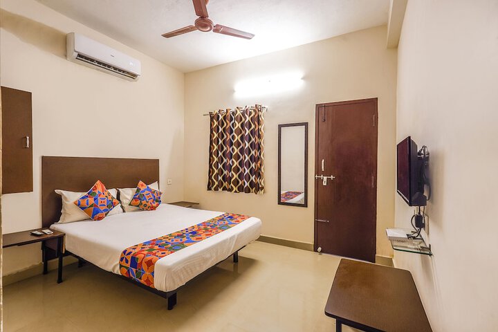 Room 15 of 23