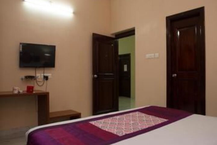 Room 15 of 22