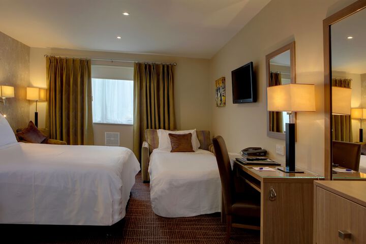 Room 6 of 29