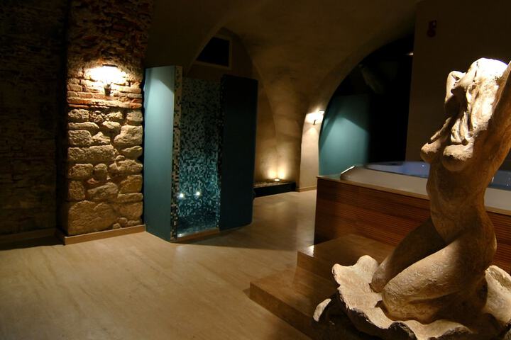 Spa 26 of 66