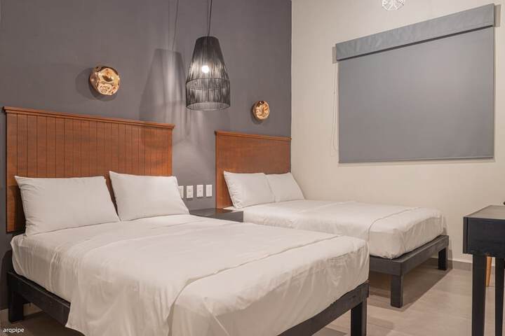 Room 6 of 16