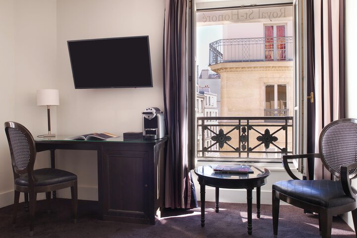Room 18 of 34