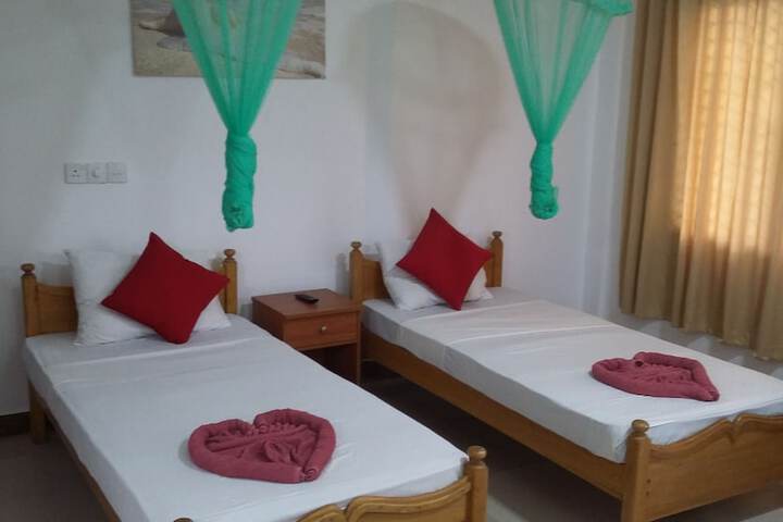 Room 5 of 44