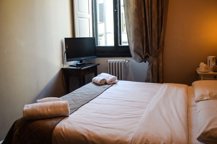 Room 4 of 45