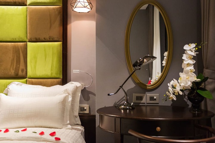 Room 27 of 63