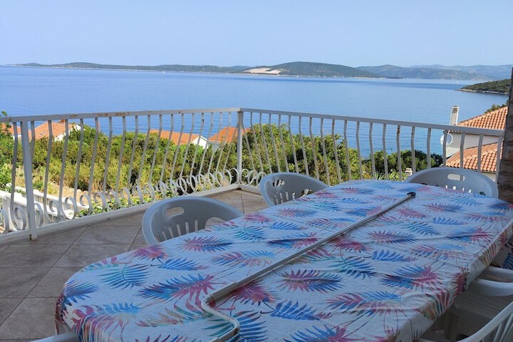 Terrace/Patio 6 of 10