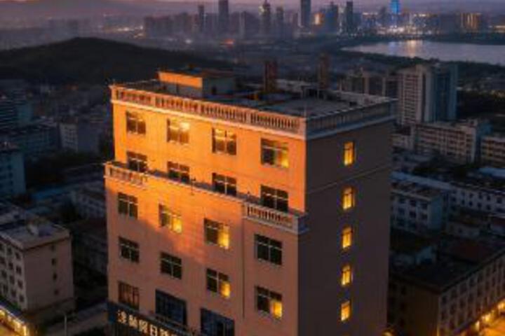Tusun Hotel (Dongshan Island Nanmen Bay Branch)