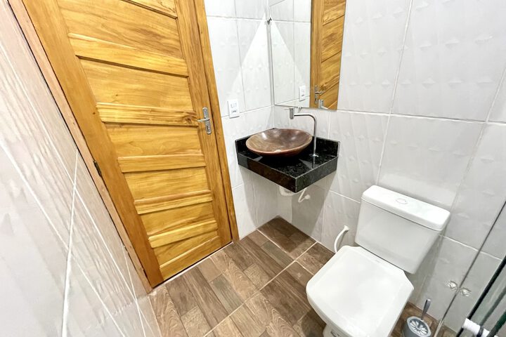 Room 15 of 37