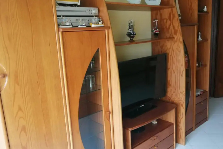 Room 2 of 18