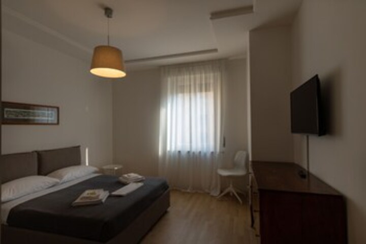 Room 14 of 17