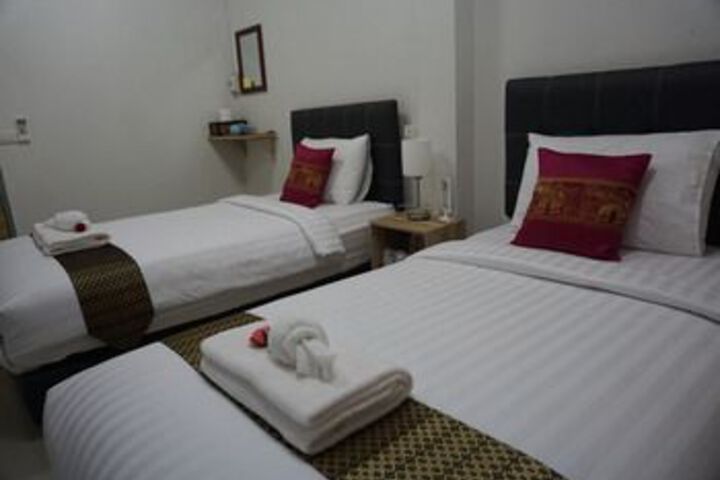 Room 18 of 27