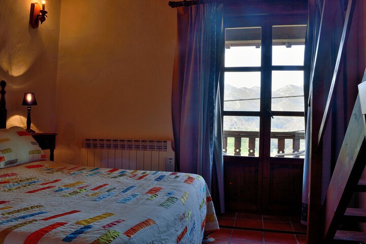 Room 7 of 27
