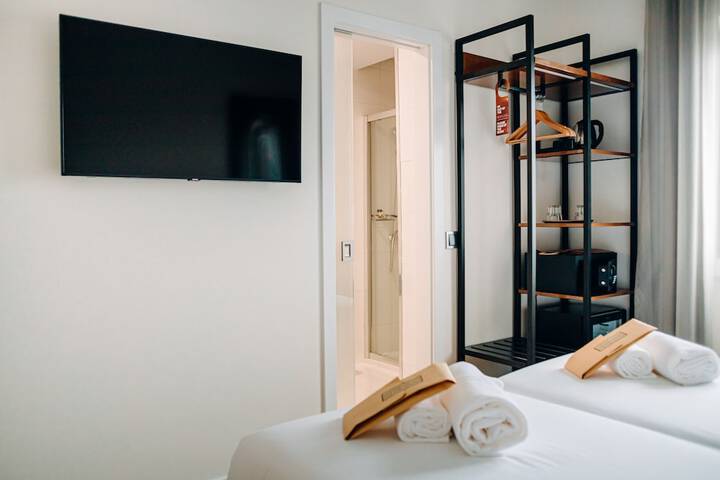 Room 104 of 164