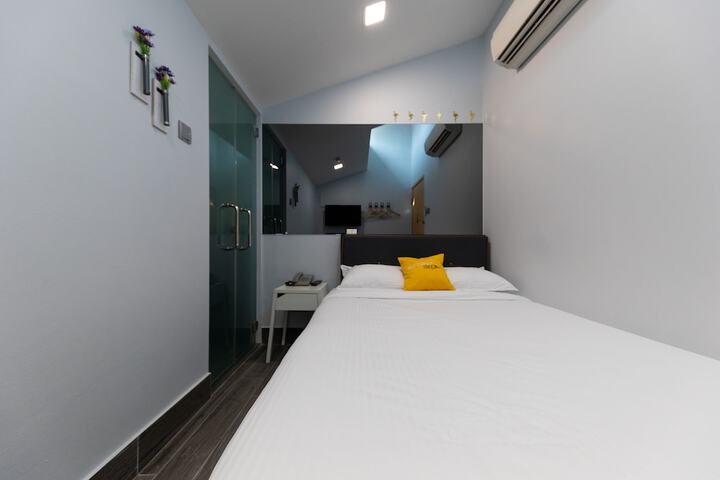 Room 35 of 88