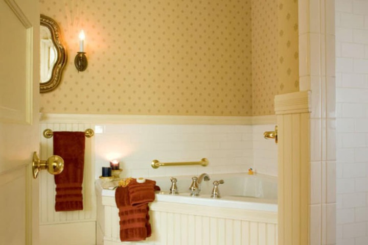 Room 48 of 82