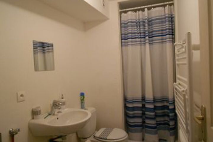Room 5 of 24