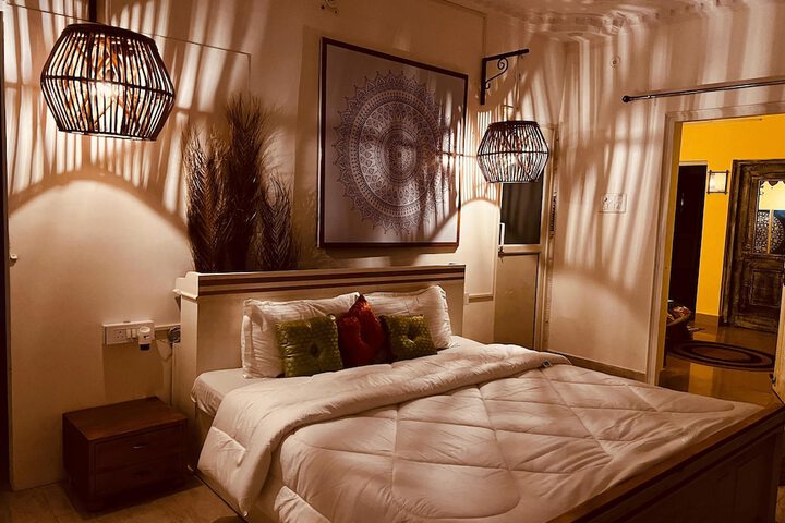 Room 34 of 63