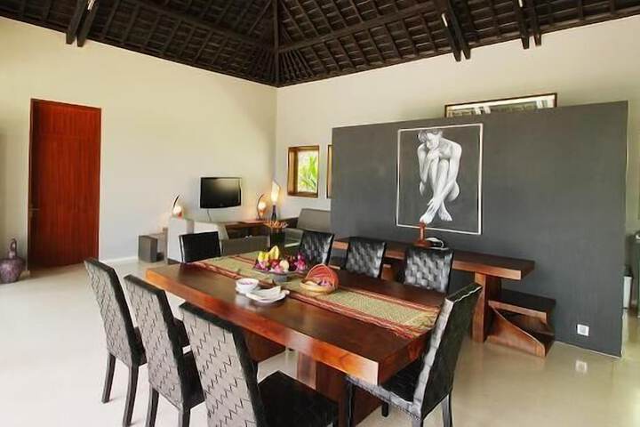 Dining Photos