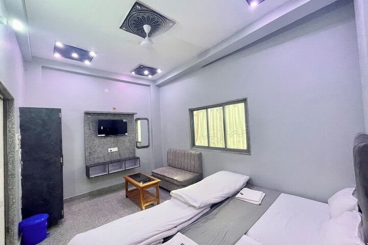Room 17 of 59