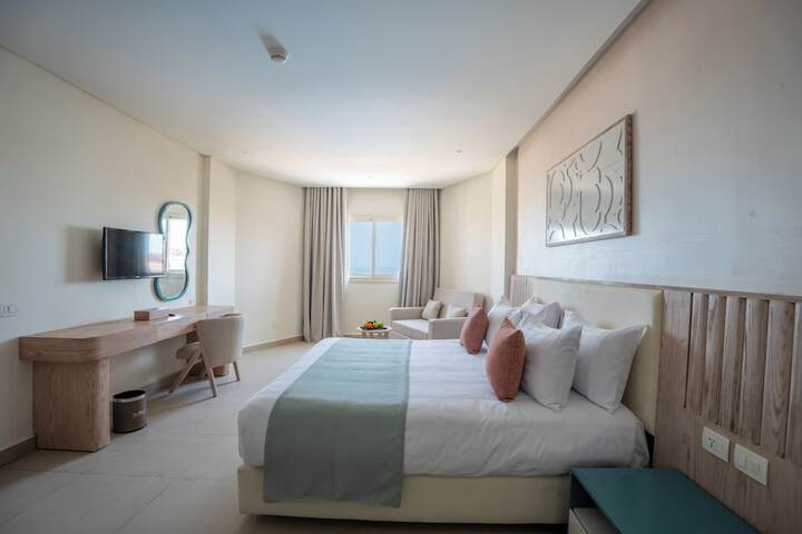 Room 12 of 29