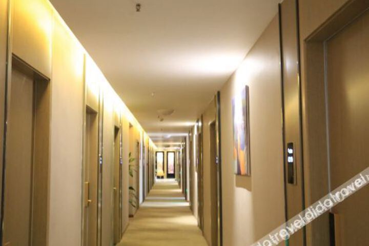 Hotel Interior 4 of 17
