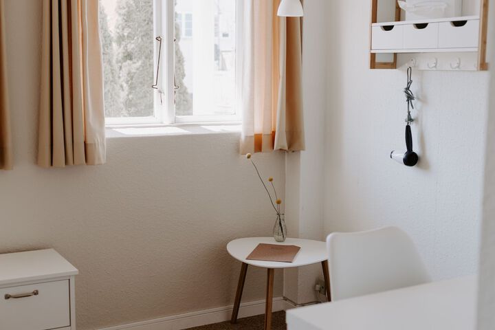 Room 25 of 62
